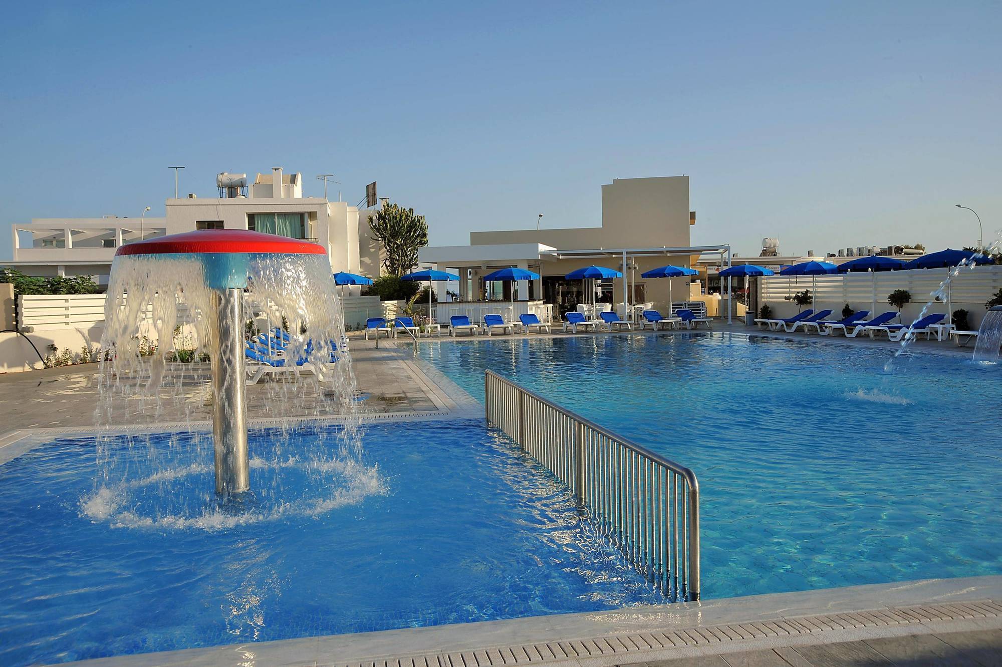 Apartmanhotel Euronapa 3*